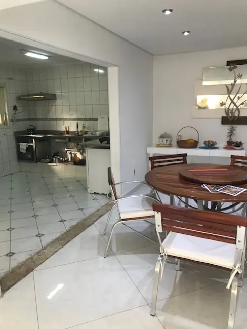 Foto 3 de Casa com 3 quartos à venda, 313m2 em Jardim Ângelo, Aruja - SP