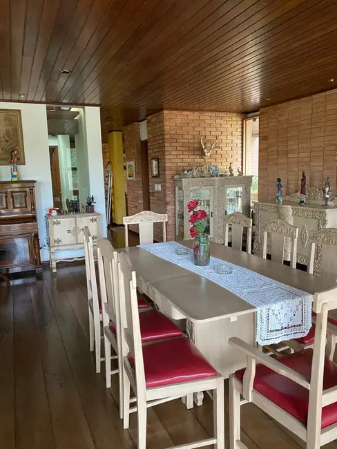 Foto 4 de Casa de Condomínio com 6 quartos à venda, 382m2 em Arujázinho I, II e III, Aruja - SP