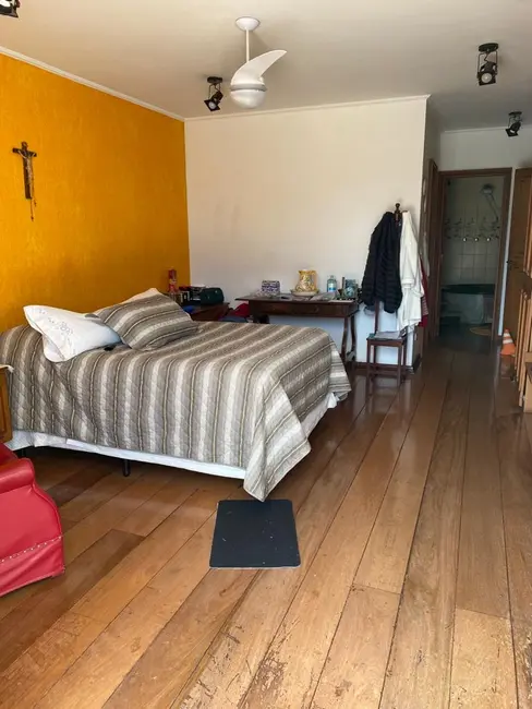 Foto 5 de Casa de Condomínio com 6 quartos à venda, 382m2 em Arujázinho I, II e III, Aruja - SP