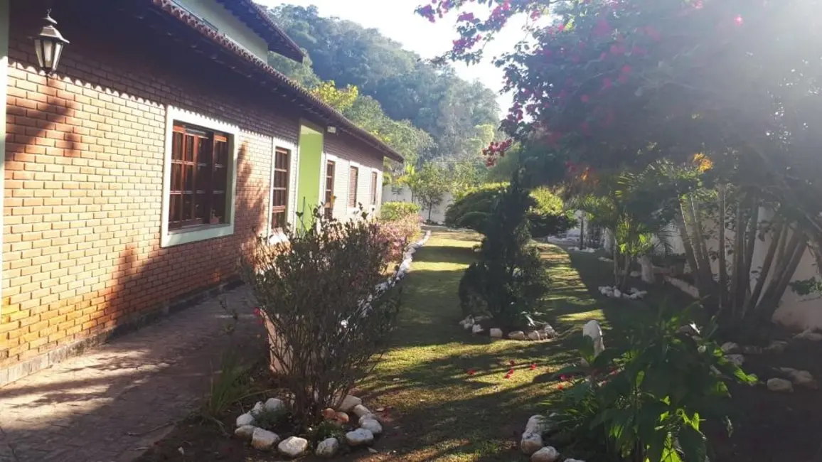 Foto 2 de Chácara com 9 quartos à venda, 2360m2 em Santa Isabel - SP