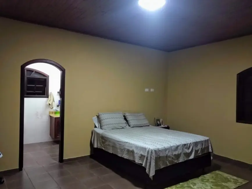 Foto 8 de Chácara com 4 quartos à venda, 4000m2 em Santa Isabel - SP
