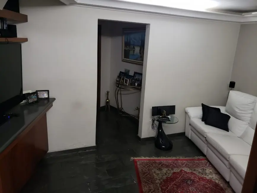 Foto 6 de Casa de Condomínio com 5 quartos à venda, 1500m2 em Arujázinho IV, Aruja - SP