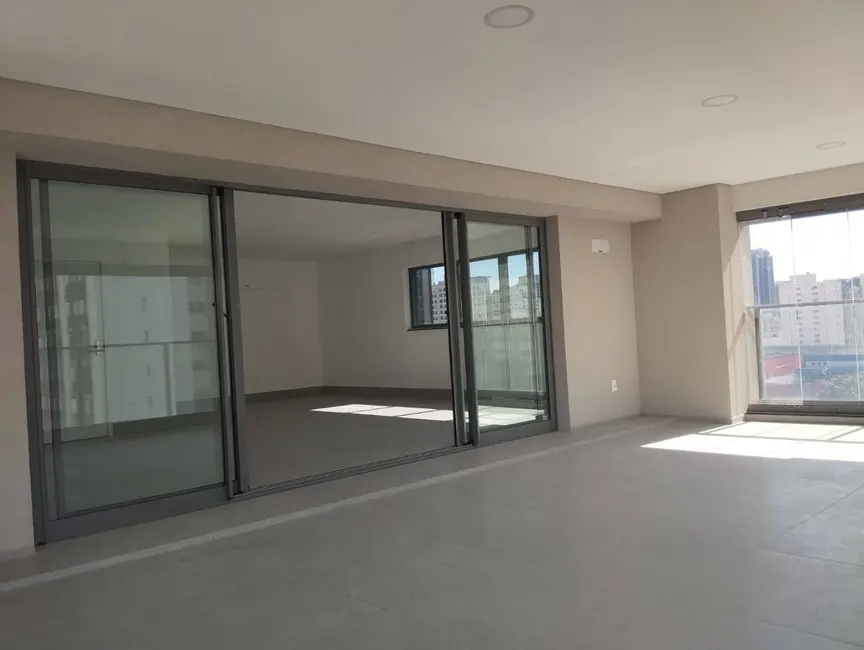 Foto 1 de Apartamento com 4 quartos à venda, 245m2 em Itaim Bibi, São Paulo - SP