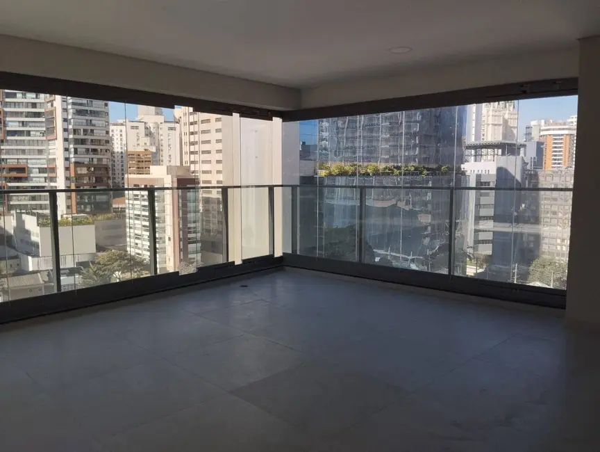 Foto 3 de Apartamento com 4 quartos à venda, 245m2 em Itaim Bibi, São Paulo - SP