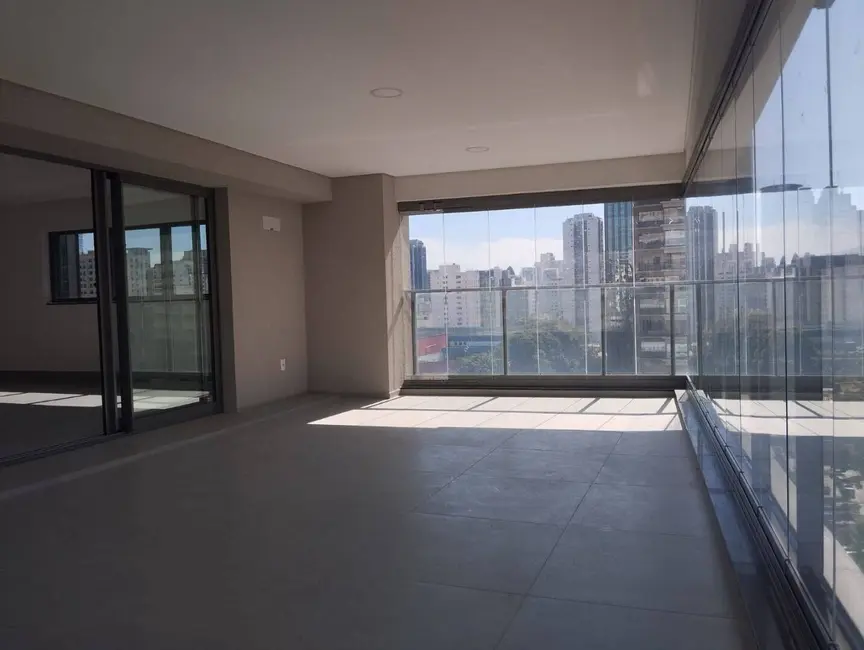 Foto 2 de Apartamento com 4 quartos à venda, 245m2 em Itaim Bibi, São Paulo - SP