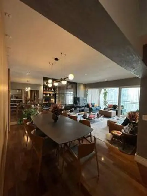 Foto 6 de Apartamento com 2 quartos para alugar, 110m2 em Itaim Bibi, São Paulo - SP