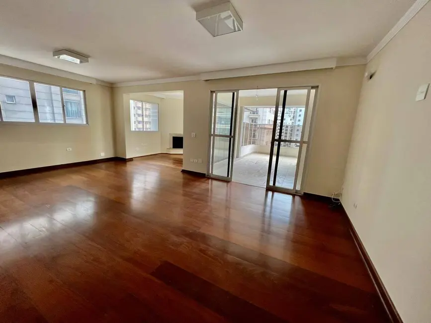 Foto 1 de Apartamento com 4 quartos para alugar, 240m2 em Itaim Bibi, São Paulo - SP