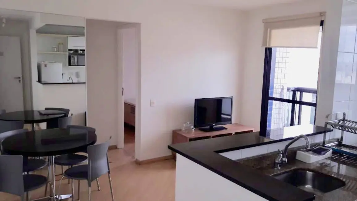 Foto 3 de Apartamento com 1 quarto para alugar, 40m2 em Vila Nova Conceição, São Paulo - SP