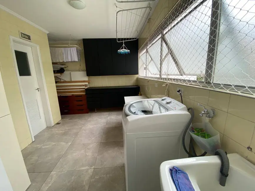 Apartamento com 4 quartos à venda, 164m2 em Moema, São Paulo - SP - imagem 8 Foto 8 de Apartamento com 4 quartos à venda, 164m2 em Moema, São Paulo - SP