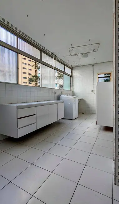 Foto 7 de Apartamento com 3 quartos à venda, 258m2 em Santa Cecília, São Paulo - SP