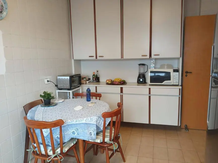 Apartamento com 3 quartos à venda, 135m2 em Moema, São Paulo - SP - imagem 6 Foto 6 de Apartamento com 3 quartos à venda, 135m2 em Moema, São Paulo - SP