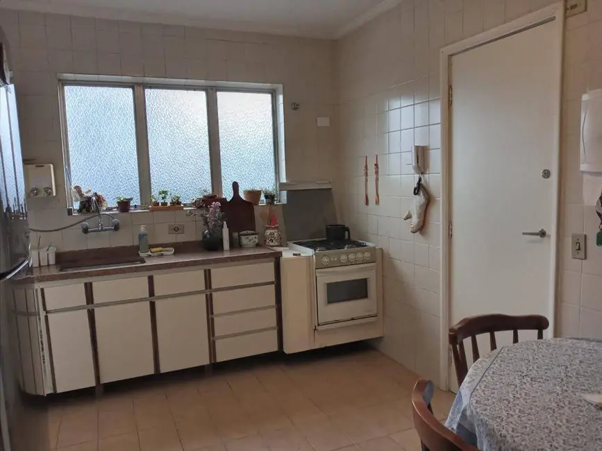 Apartamento com 3 quartos à venda, 135m2 em Moema, São Paulo - SP - imagem 5 Foto 5 de Apartamento com 3 quartos à venda, 135m2 em Moema, São Paulo - SP