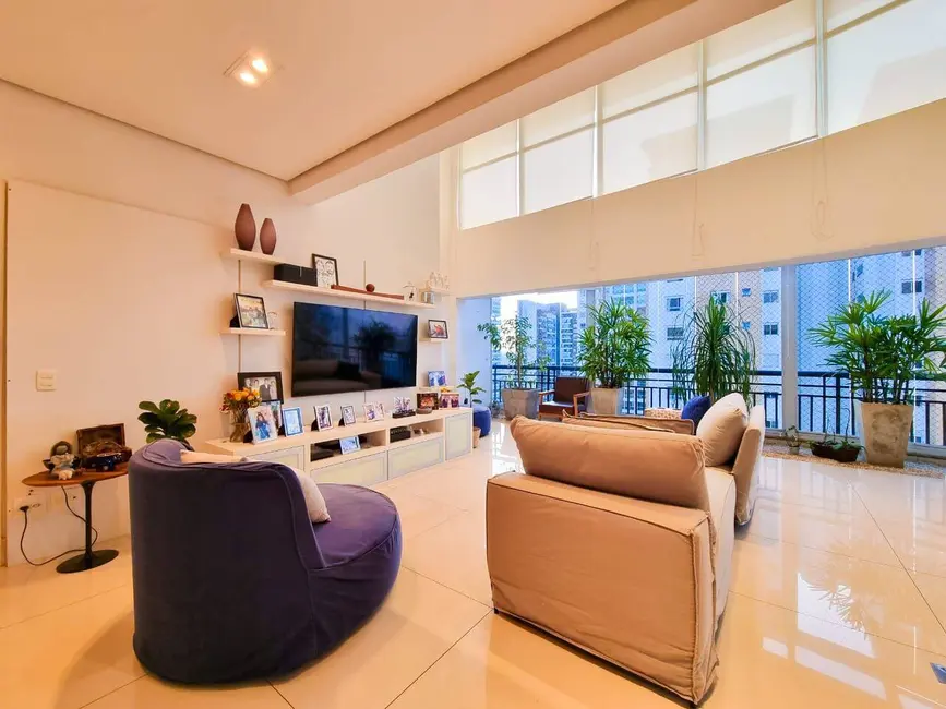 Foto 3 de Apartamento com 4 quartos à venda, 230m2 em Campo Belo, São Paulo - SP