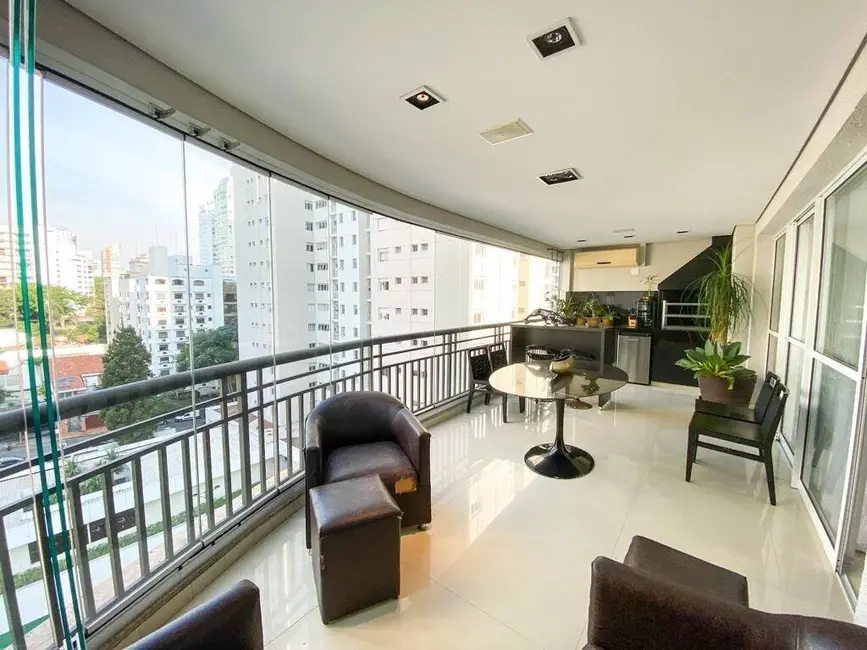 Foto 2 de Apartamento com 3 quartos para alugar, 135m2 em Campo Belo, São Paulo - SP