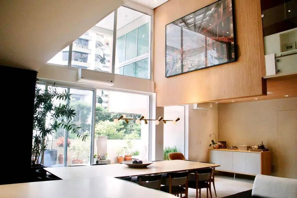 Foto 1 de Apartamento com 4 quartos para alugar, 229m2 em Campo Belo, São Paulo - SP