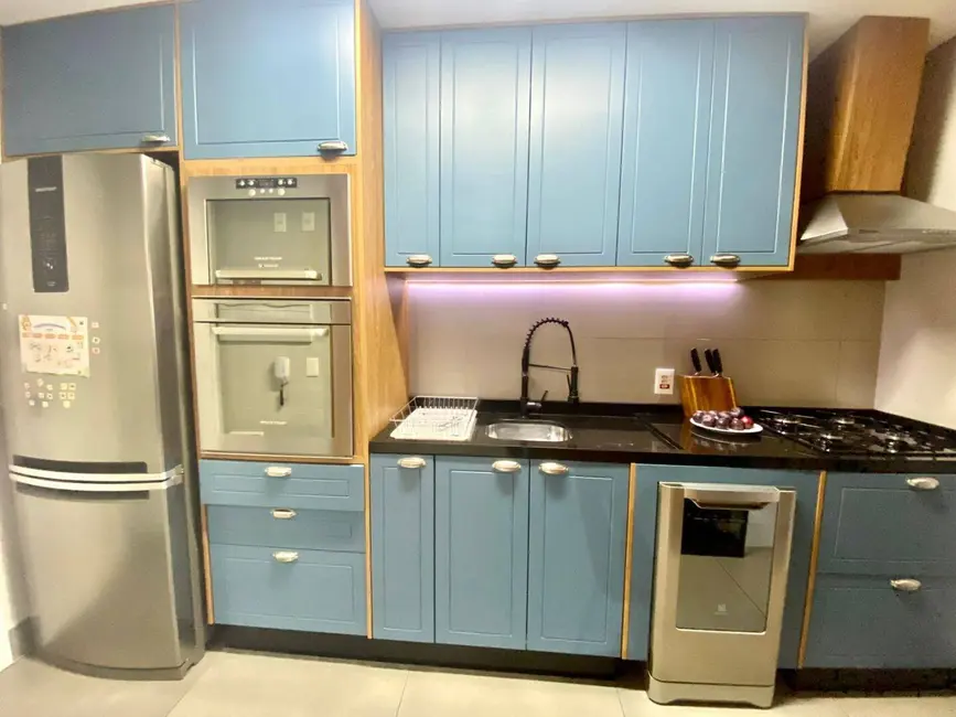 Apartamento com 3 quartos para alugar, 138m2 em Vila Nova Conceição, São Paulo - SP - imagem 8 Foto 8 de Apartamento com 3 quartos para alugar, 138m2 em Vila Nova Conceição, São Paulo - SP