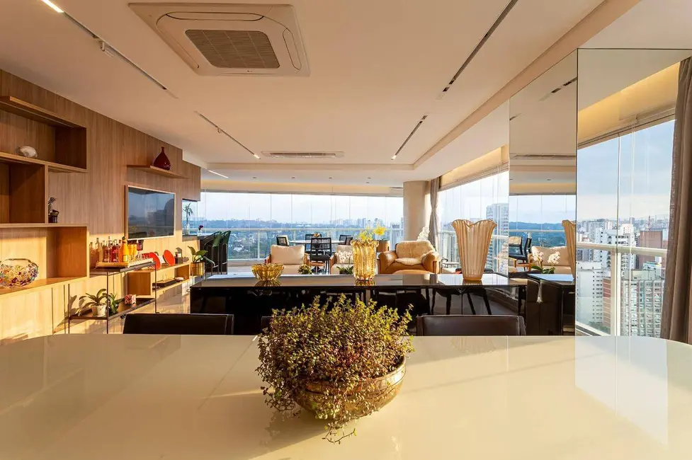 Apartamento com 4 quartos à venda e para alugar, 219m2 em Campo Belo, São Paulo - SP - imagem 6 Foto 6 de Apartamento com 4 quartos à venda e para alugar, 219m2 em Campo Belo, São Paulo - SP