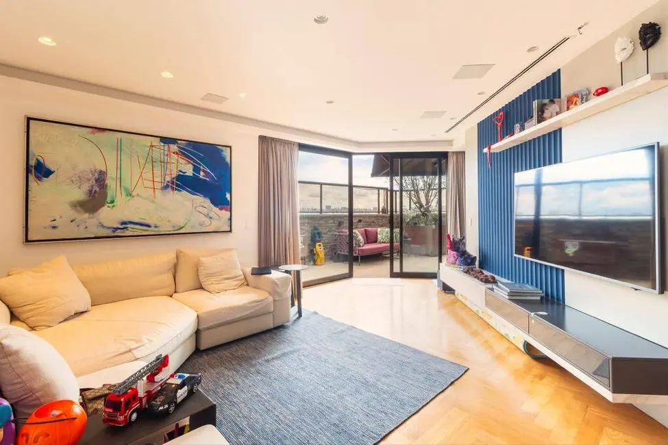 Foto 1 de Apartamento com 3 quartos para alugar, 215m2 em Moema, São Paulo - SP