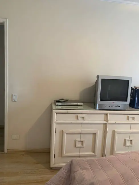 Apartamento com 4 quartos à venda, 178m2 em Moema, São Paulo - SP - imagem 7 Foto 7 de Apartamento com 4 quartos à venda, 178m2 em Moema, São Paulo - SP