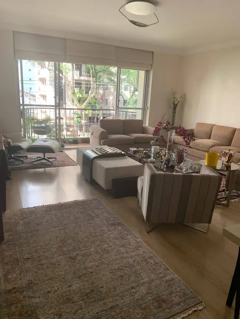 Apartamento com 4 quartos à venda, 178m2 em Moema, São Paulo - SP - imagem 5 Foto 5 de Apartamento com 4 quartos à venda, 178m2 em Moema, São Paulo - SP