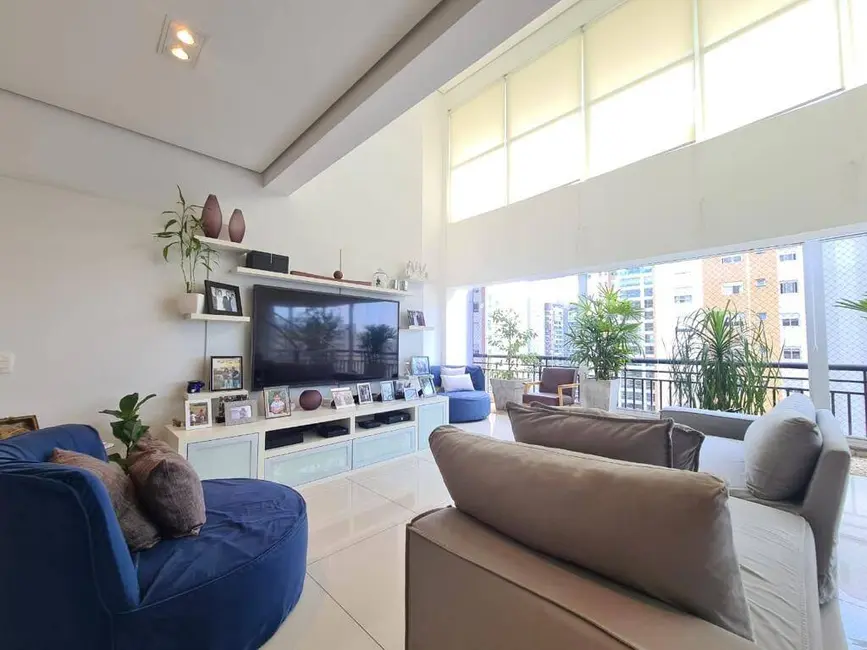 Foto 3 de Cobertura com 3 quartos à venda, 230m2 em Campo Belo, São Paulo - SP