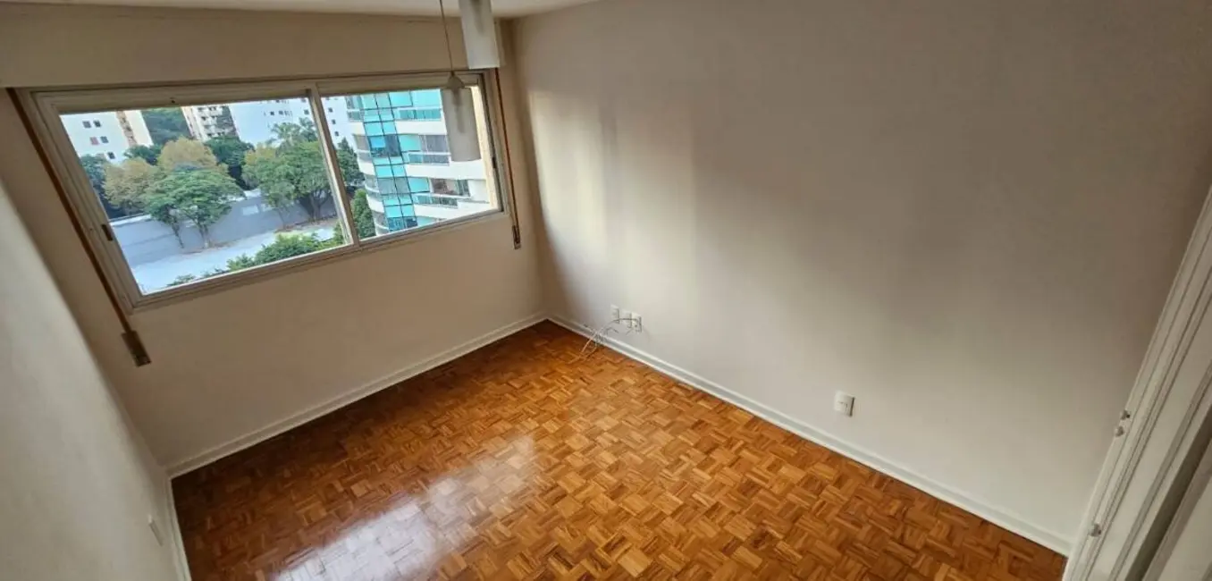 Foto 3 de Apartamento com 3 quartos à venda, 108m2 em Itaim Bibi, São Paulo - SP