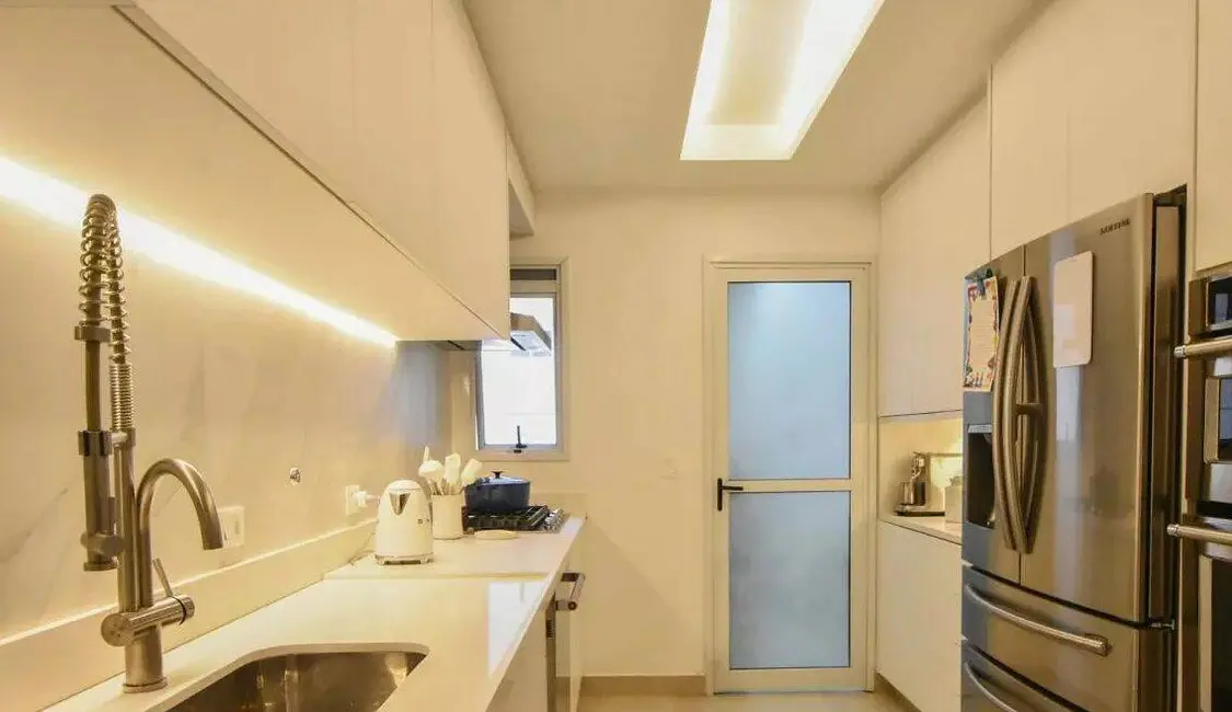 Foto 4 de Apartamento com 3 quartos à venda, 144m2 em Campo Belo, São Paulo - SP