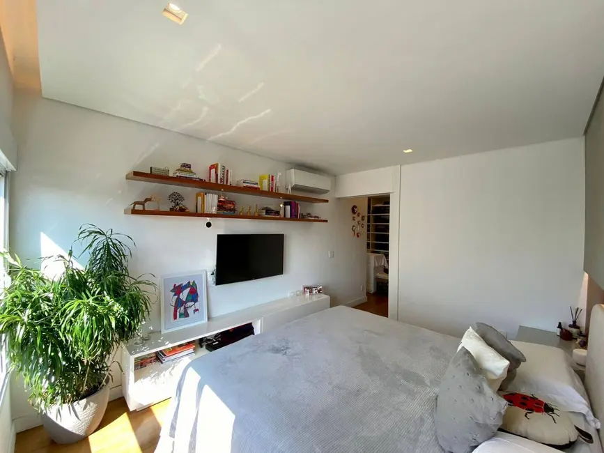 Foto 6 de Apartamento com 4 quartos à venda, 210m2 em Campo Belo, São Paulo - SP