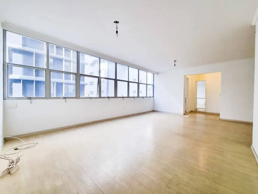 Apartamento com 3 quartos à venda, 143m2 em Jardim Europa, São Paulo - SP - imagem 1 Foto 1 de Apartamento com 3 quartos à venda, 143m2 em Jardim Europa, São Paulo - SP