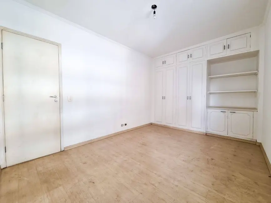 Apartamento com 3 quartos à venda, 143m2 em Jardim Europa, São Paulo - SP - imagem 8 Foto 8 de Apartamento com 3 quartos à venda, 143m2 em Jardim Europa, São Paulo - SP