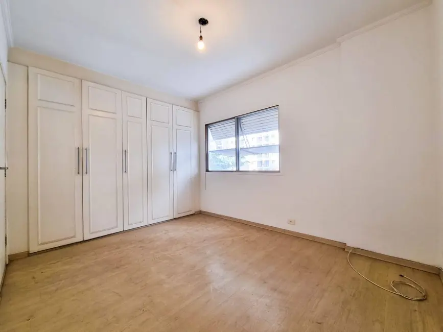 Apartamento com 3 quartos à venda, 143m2 em Jardim Europa, São Paulo - SP - imagem 4 Foto 4 de Apartamento com 3 quartos à venda, 143m2 em Jardim Europa, São Paulo - SP