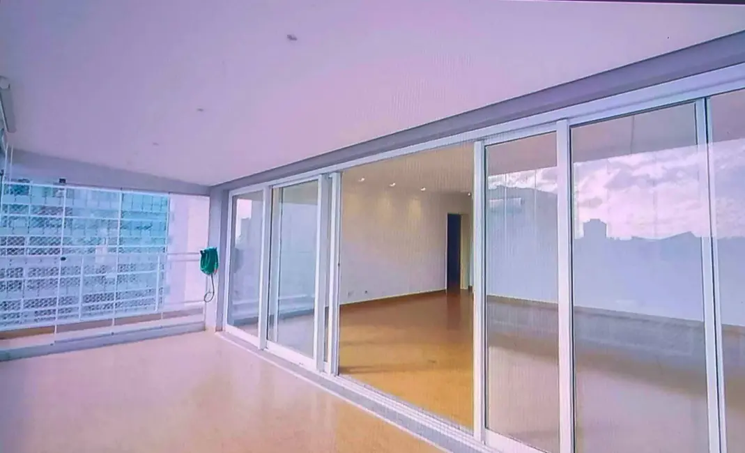 Foto 2 de Apartamento com 2 quartos para alugar, 170m2 em Itaim Bibi, São Paulo - SP