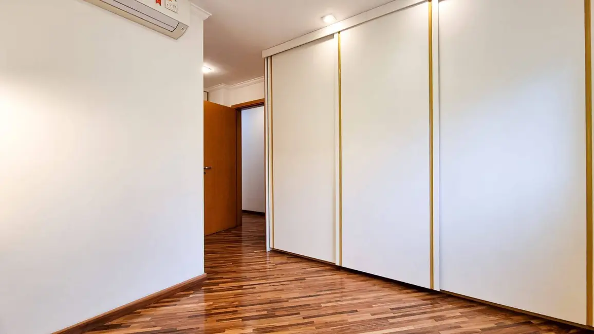 Foto 9 de Apartamento com 3 quartos para alugar, 130m2 em Vila Olímpia, São Paulo - SP