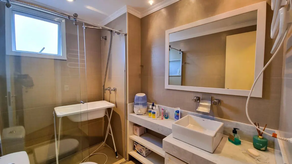 Apartamento com 3 quartos à venda, 210m2 em Vila Olímpia, São Paulo - SP - imagem 9 Foto 9 de Apartamento com 3 quartos à venda, 210m2 em Vila Olímpia, São Paulo - SP