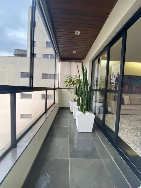 Apartamento com 3 quartos à venda, 248m2 em Moema, São Paulo - SP - imagem 9 Foto 9 de Apartamento com 3 quartos à venda, 248m2 em Moema, São Paulo - SP