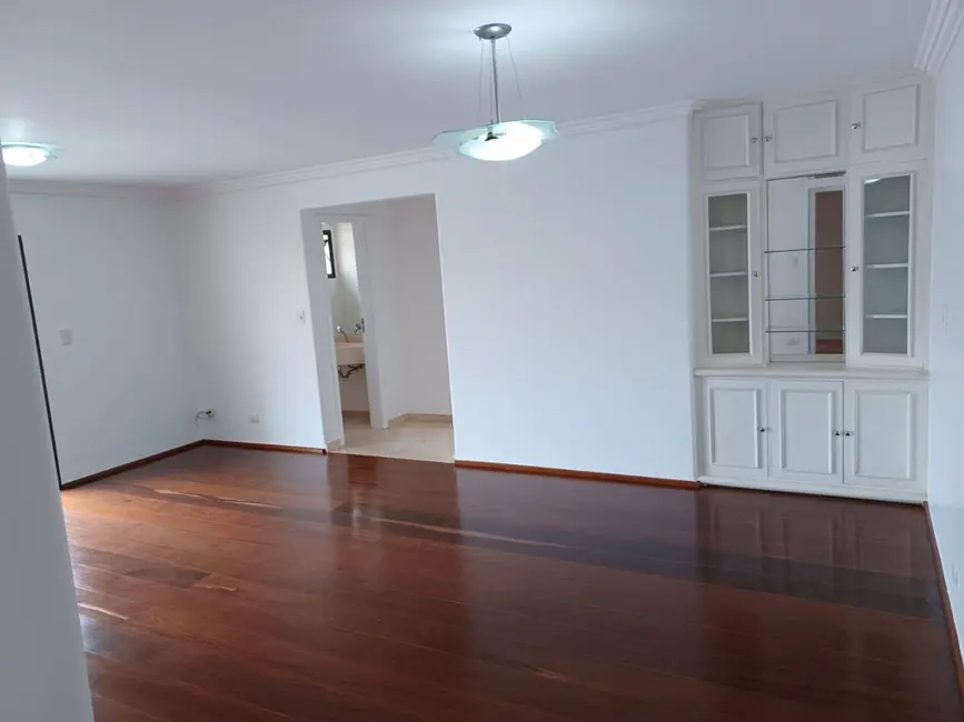 Foto 5 de Apartamento com 3 quartos para alugar, 130m2 em Moema, São Paulo - SP