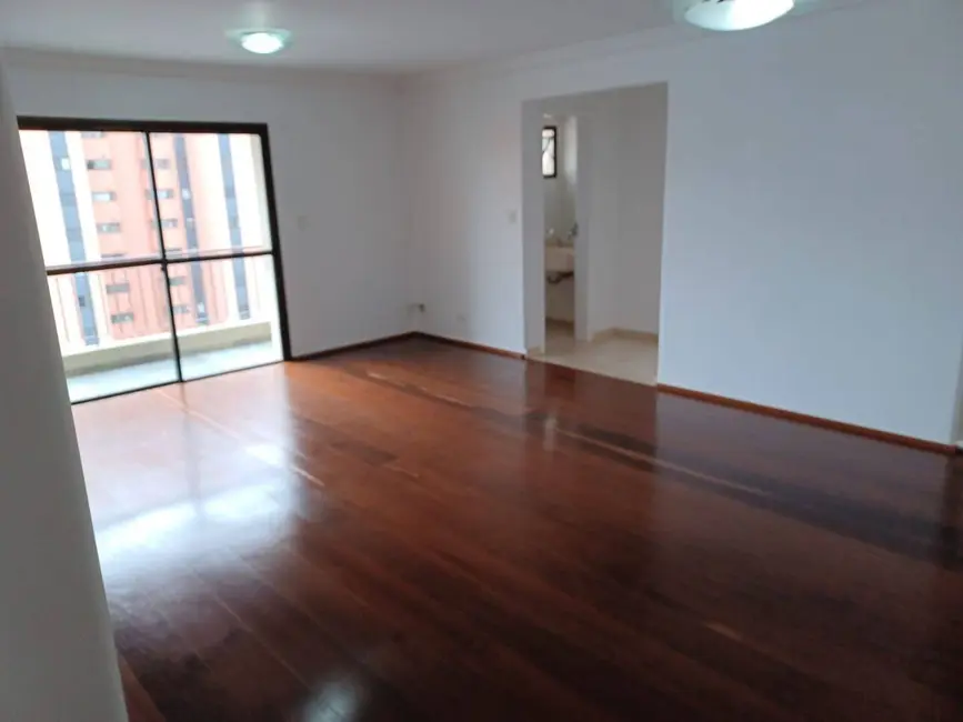Foto 3 de Apartamento com 3 quartos para alugar, 130m2 em Moema, São Paulo - SP