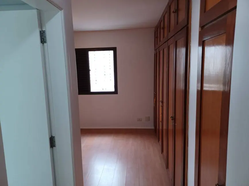 Foto 8 de Apartamento com 3 quartos para alugar, 130m2 em Moema, São Paulo - SP