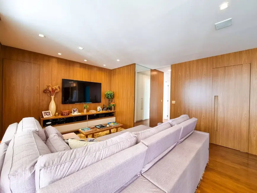 Foto 8 de Apartamento com 3 quartos para alugar, 233m2 em Campo Belo, São Paulo - SP