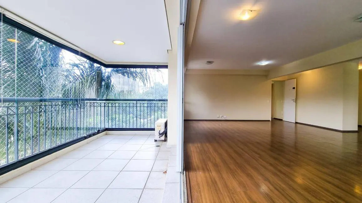 Apartamento com 3 quartos para alugar, 220m2 em Granja Julieta, São Paulo - SP - imagem 6 Foto 6 de Apartamento com 3 quartos para alugar, 220m2 em Granja Julieta, São Paulo - SP
