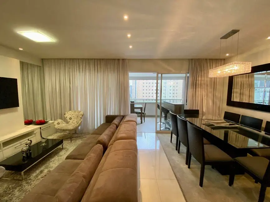 Apartamento com 3 quartos para alugar, 147m2 em São Paulo - SP - imagem 4 Foto 4 de Apartamento com 3 quartos para alugar, 147m2 em São Paulo - SP