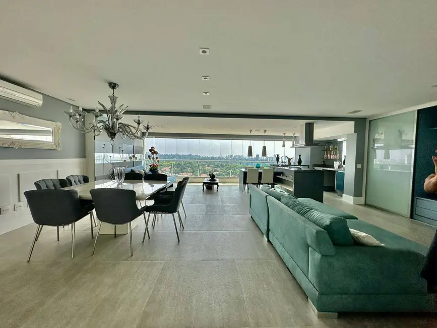 Foto 1 de Apartamento com 2 quartos para alugar, 180m2 em Campo Belo, São Paulo - SP