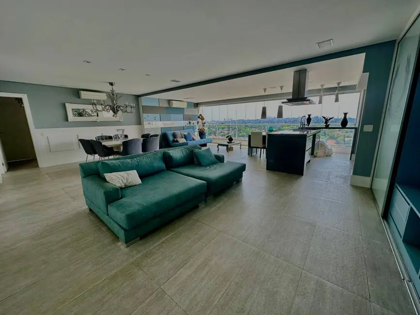 Foto 2 de Apartamento com 2 quartos para alugar, 180m2 em Campo Belo, São Paulo - SP