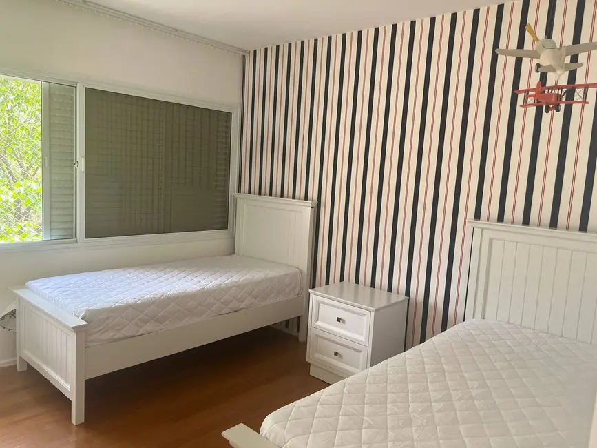 Apartamento com 2 quartos para alugar, 150m2 em Vila Nova Conceição, São Paulo - SP - imagem 7 Foto 7 de Apartamento com 2 quartos para alugar, 150m2 em Vila Nova Conceição, São Paulo - SP