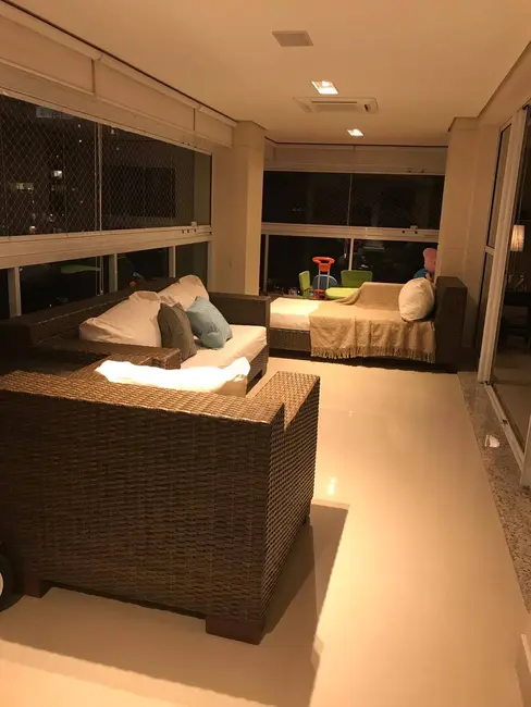 Apartamento com 4 quartos à venda, 204m2 em Moema, São Paulo - SP - imagem 2 Foto 2 de Apartamento com 4 quartos à venda, 204m2 em Moema, São Paulo - SP