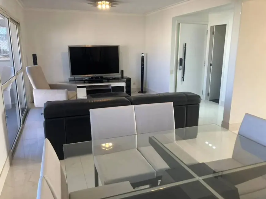 Apartamento com 3 quartos à venda, 150m2 em Moema, São Paulo - SP - imagem 3 Foto 3 de Apartamento com 3 quartos à venda, 150m2 em Moema, São Paulo - SP