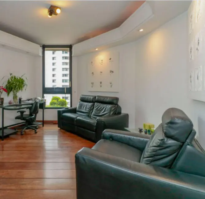 Apartamento com 3 quartos à venda, 200m2 em Moema, São Paulo - SP - imagem 6 Foto 6 de Apartamento com 3 quartos à venda, 200m2 em Moema, São Paulo - SP
