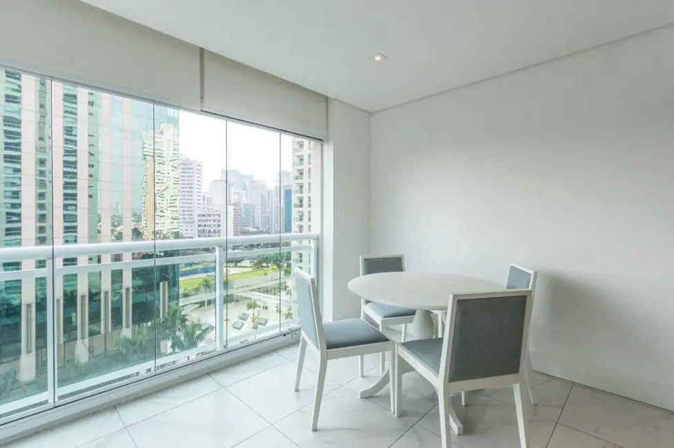 Foto 2 de Apartamento com 2 quartos para alugar, 66m2 em São Paulo - SP