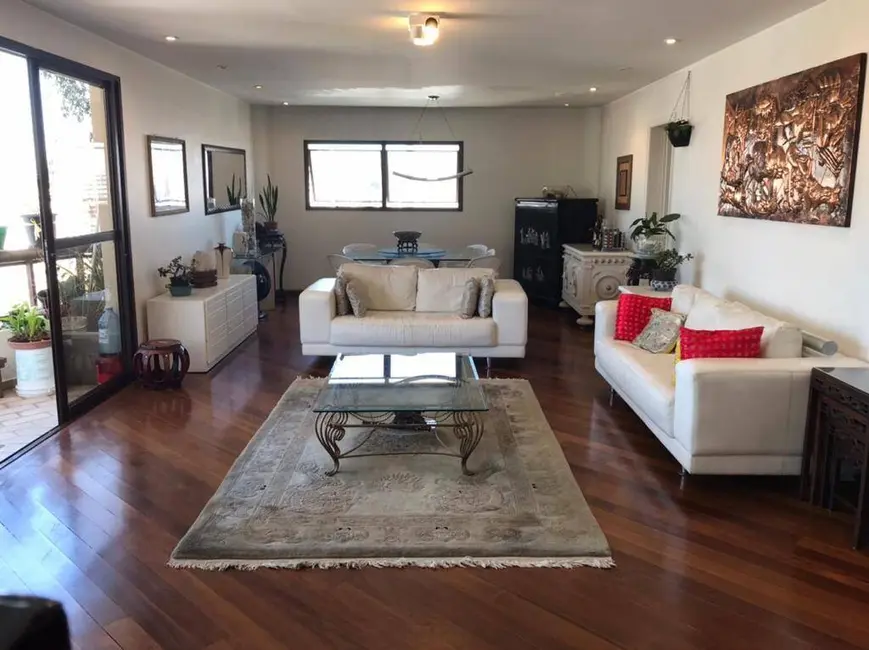 Apartamento com 4 quartos à venda e para alugar, 360m2 em Moema, São Paulo - SP - imagem 3 Foto 3 de Apartamento com 4 quartos à venda e para alugar, 360m2 em Moema, São Paulo - SP