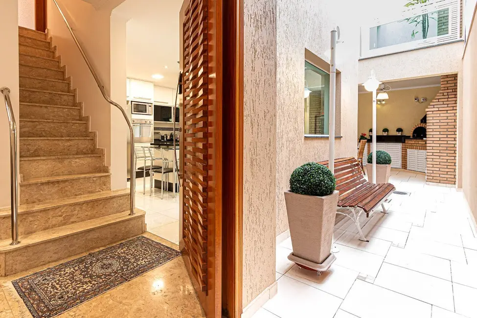 Casa com 2 quartos à venda, 178m2 em Moema, São Paulo - SP - imagem 5 Foto 5 de Casa com 2 quartos à venda, 178m2 em Moema, São Paulo - SP